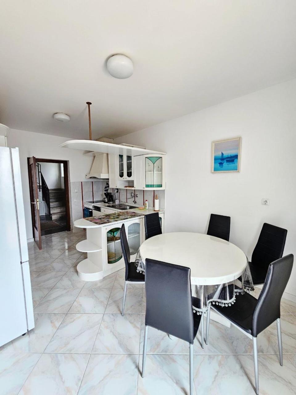 Family House Βίλα Οπατία Εξωτερικό φωτογραφία